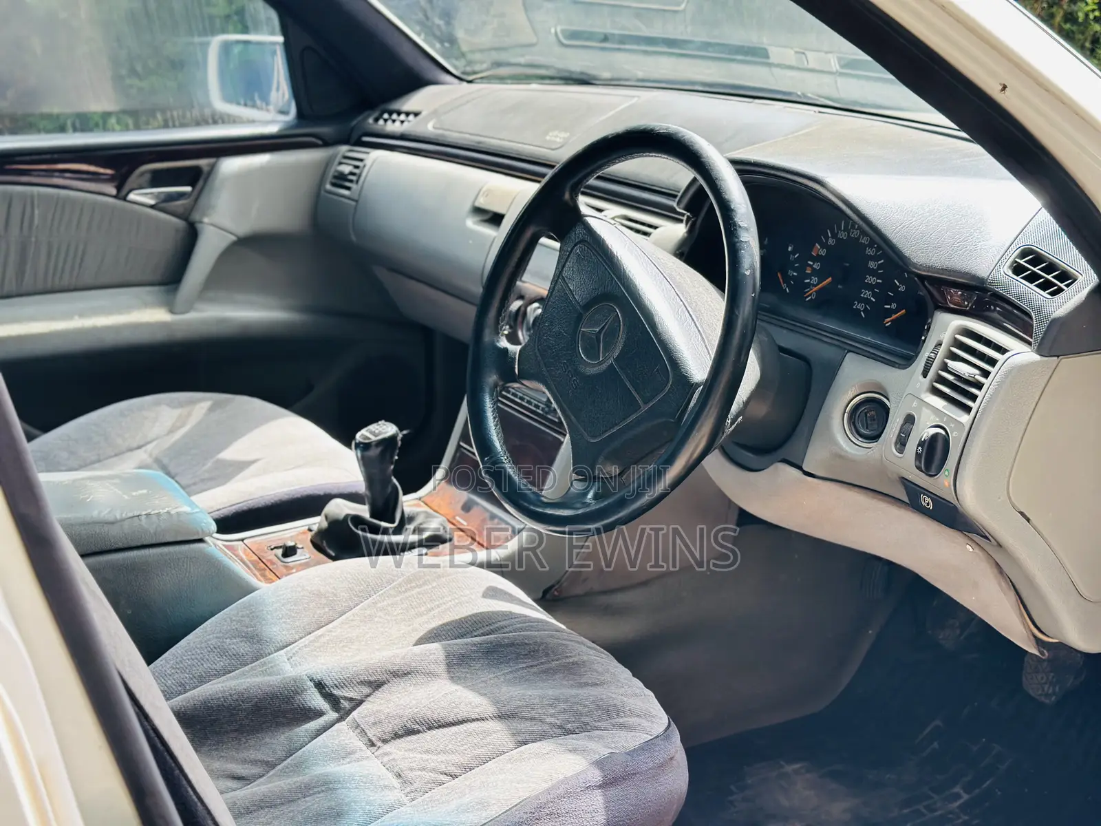 Mercedes-Benz E230 1997 White