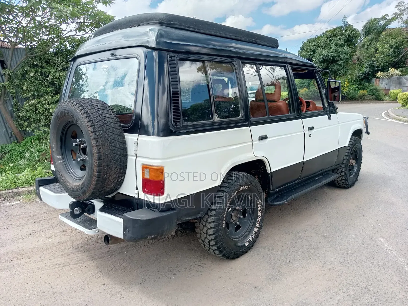 Mitsubishi Pajero 1990 White