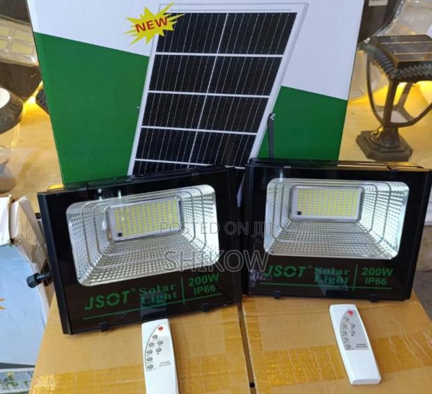 300+300w Security 2-in-1 Solar Light