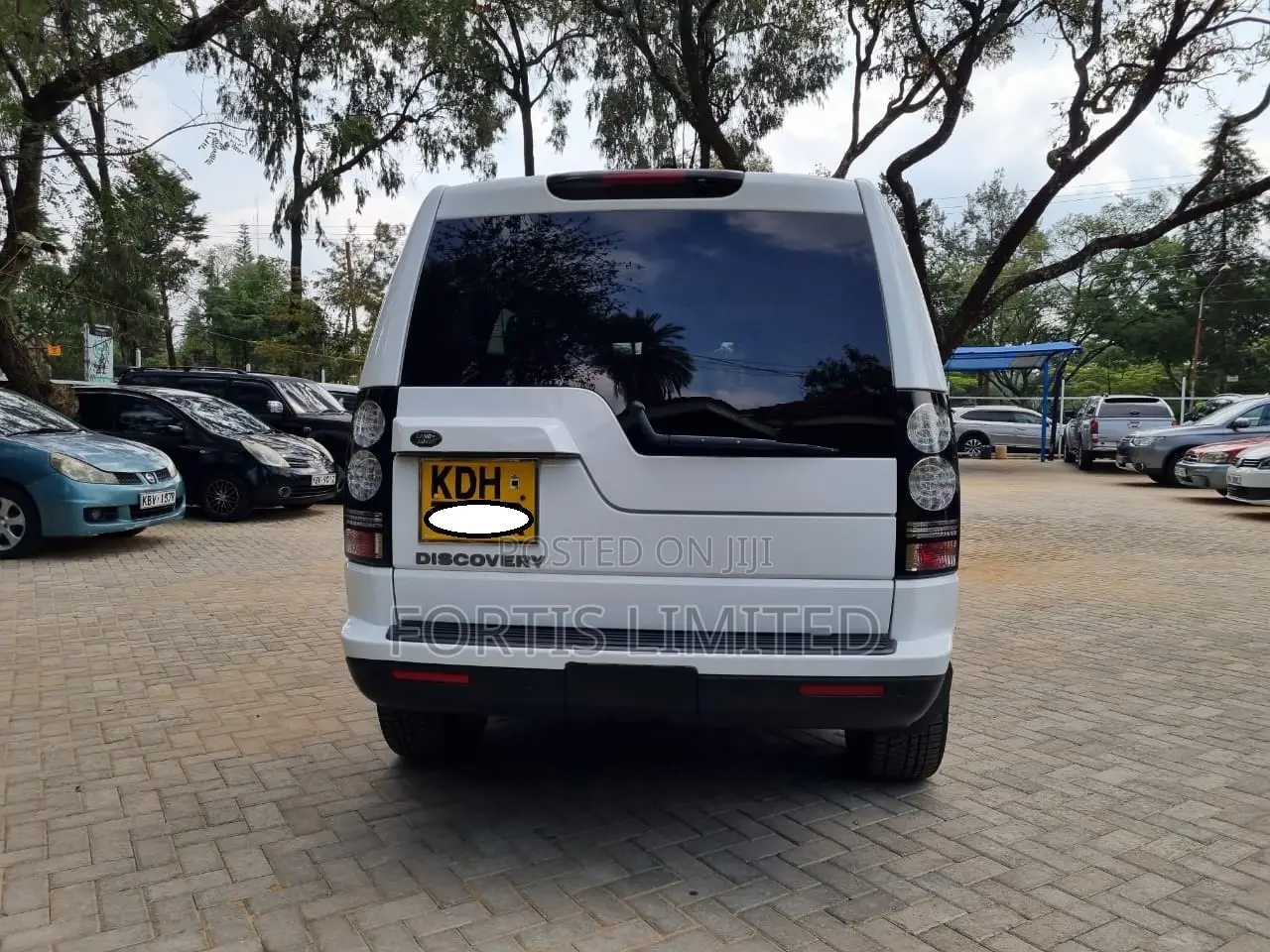 Land Rover Lr4 2015 White
