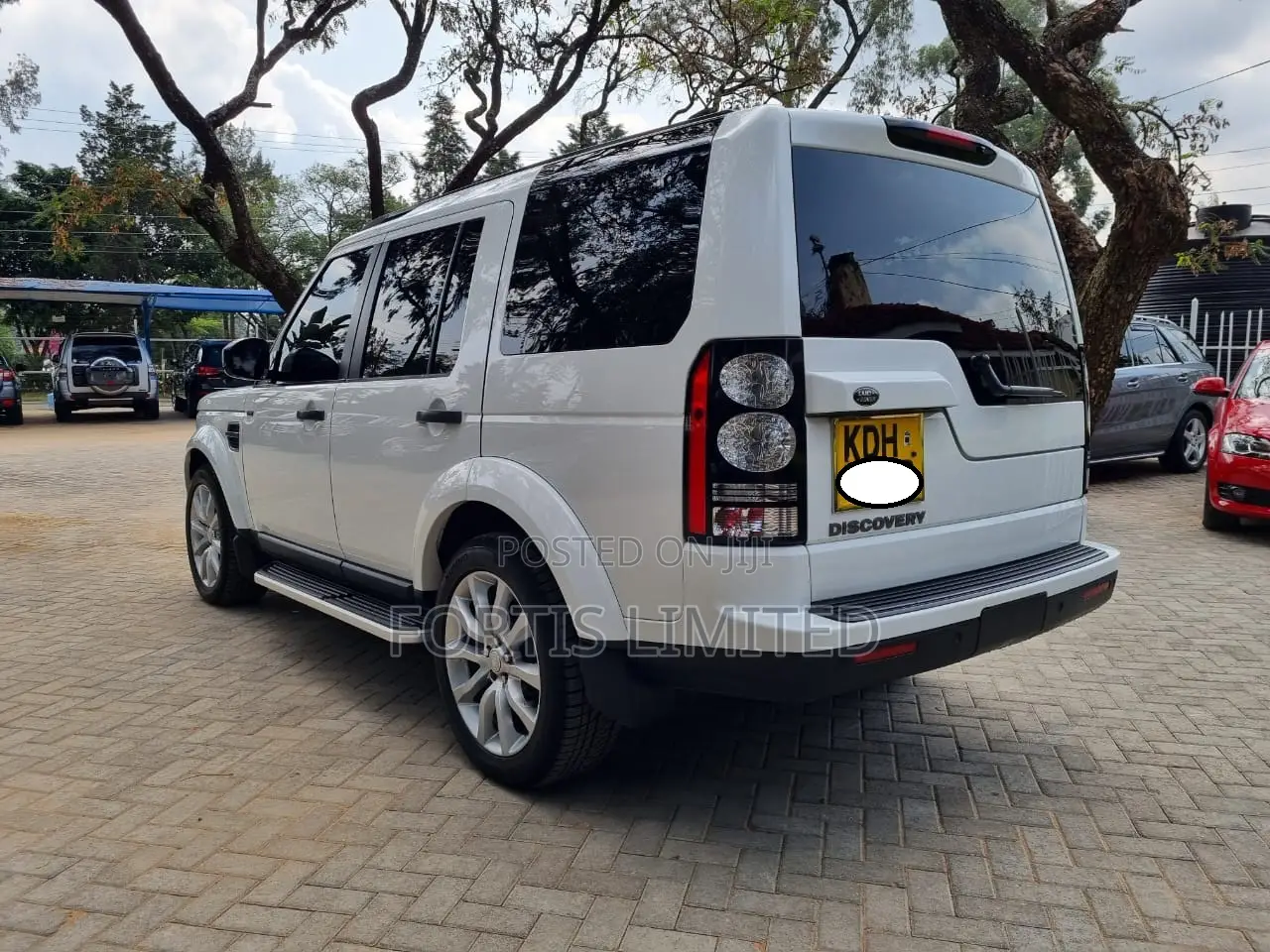 Land Rover Lr4 2015 White