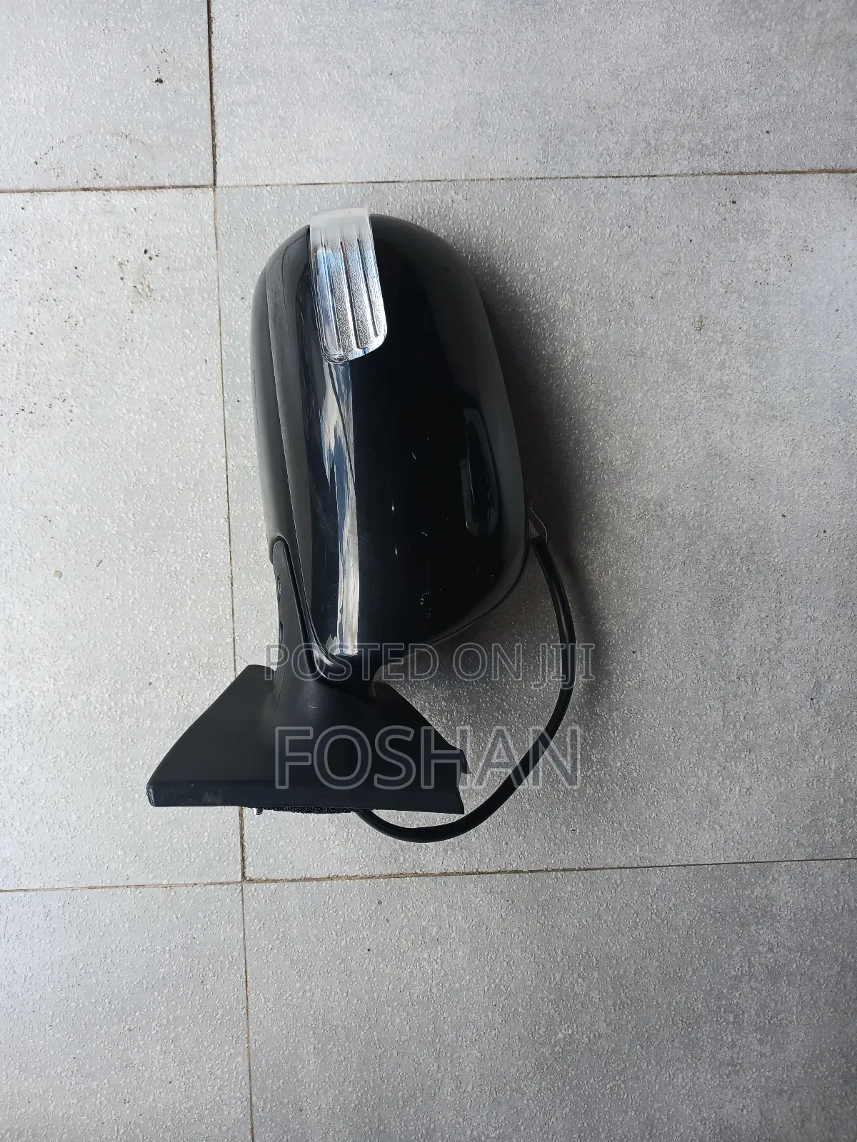 Vitz 2010 Side Mirror With Indicator