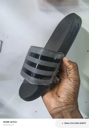 Quality Casual Rubber Sole Nike Adidas Men Slide Open Shoes