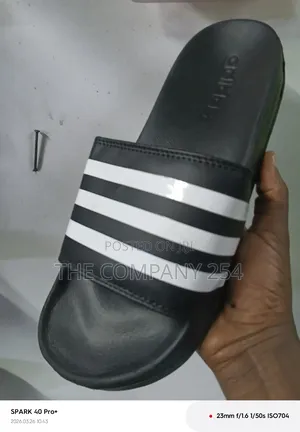 Quality Casual Rubber Sole Nike Adidas Men Slide Open Shoes