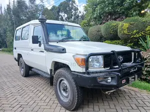 Toyota Land Cruiser 2020 White