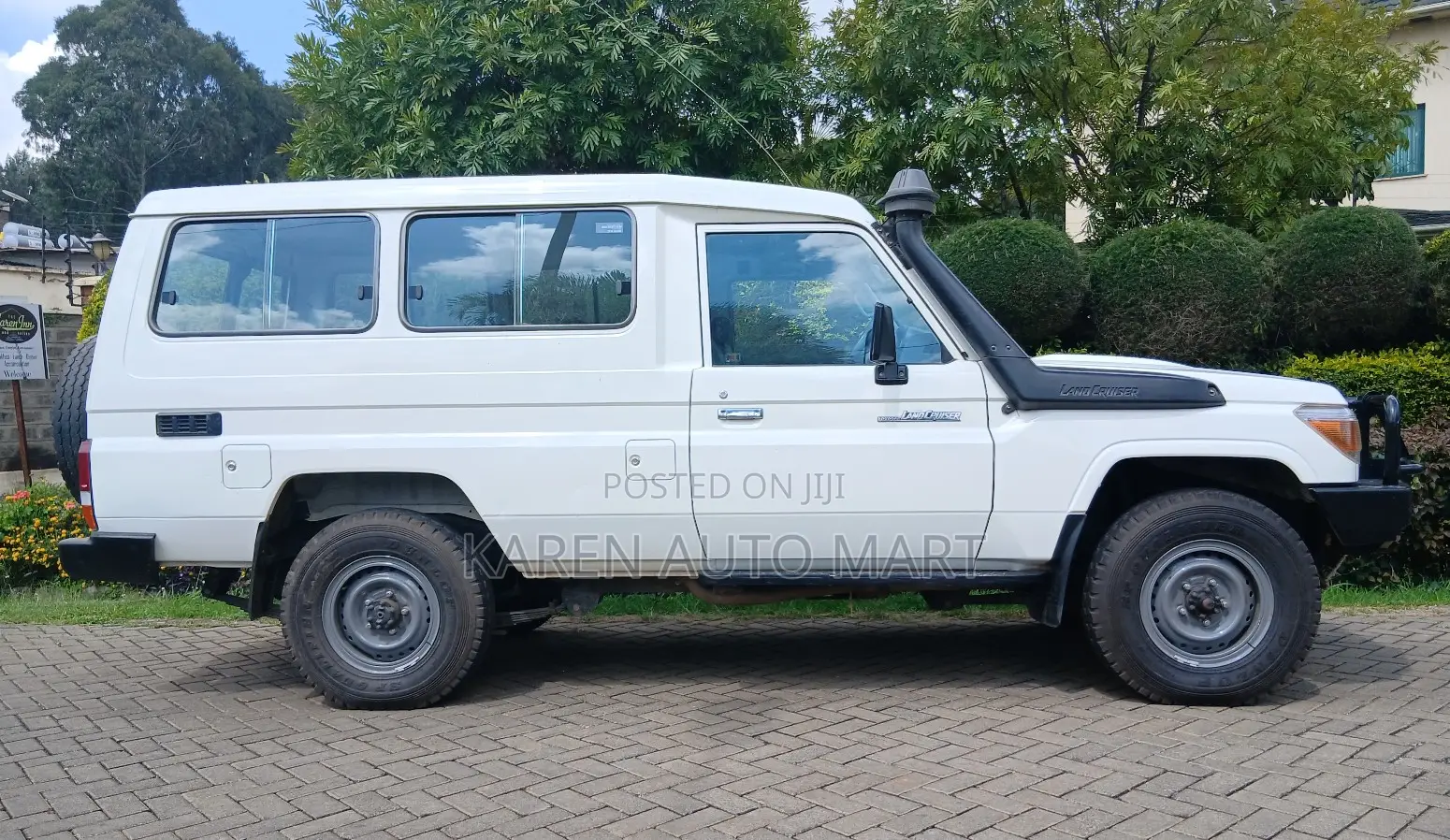 Toyota Land Cruiser 2020 White