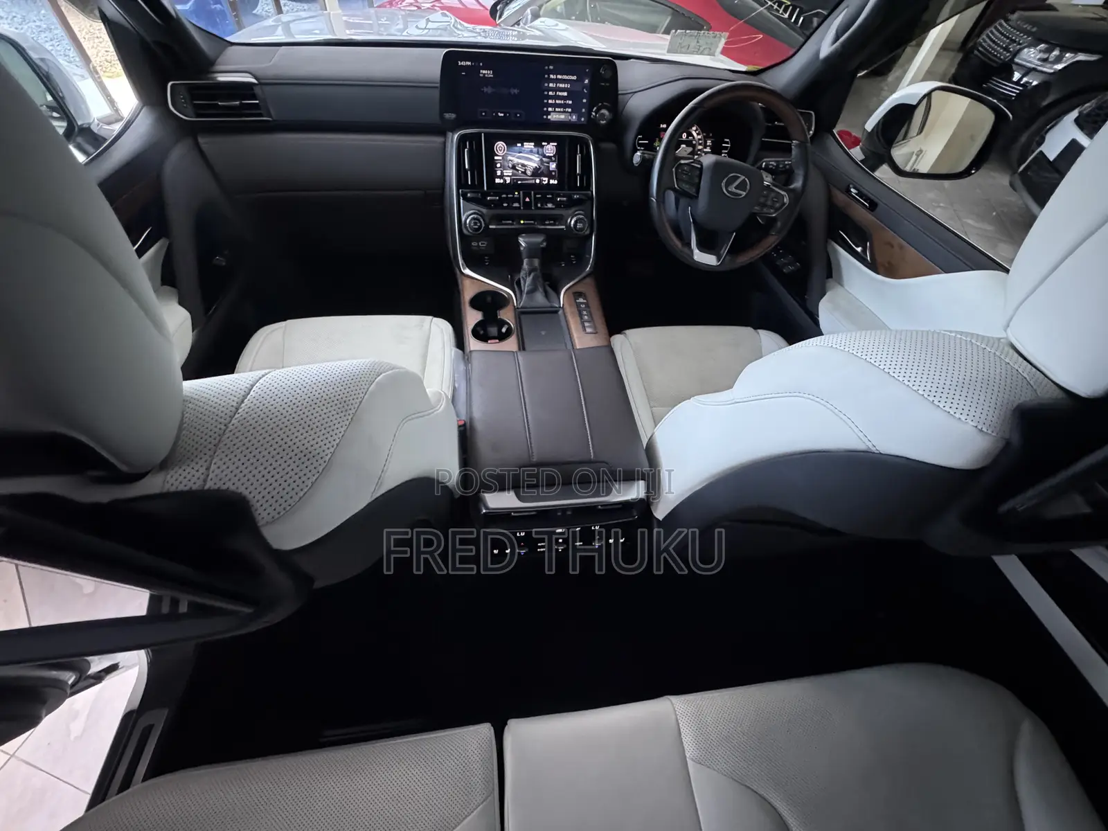 Lexus LX 600 2023 White