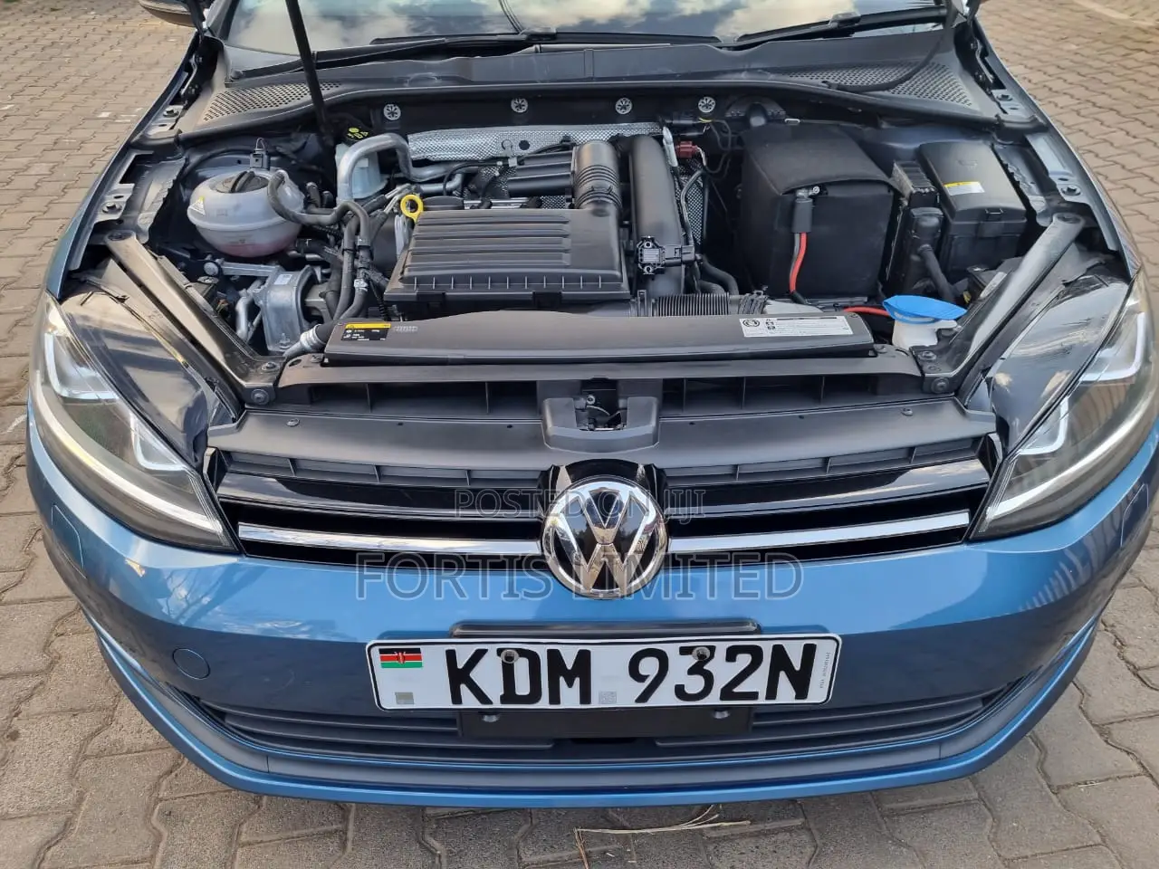 Volkswagen Golf 2016 Blue