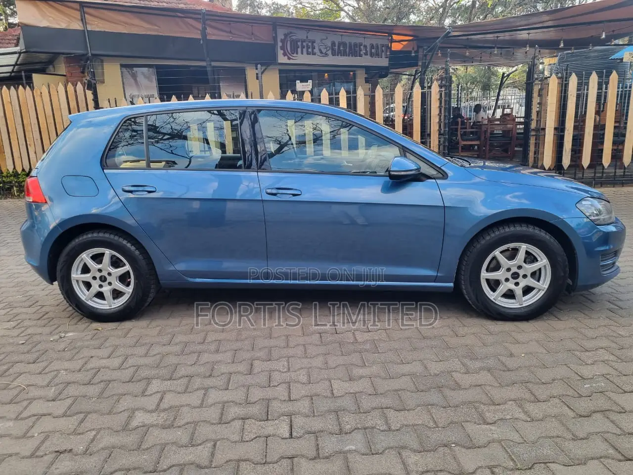 Volkswagen Golf 2016 Blue