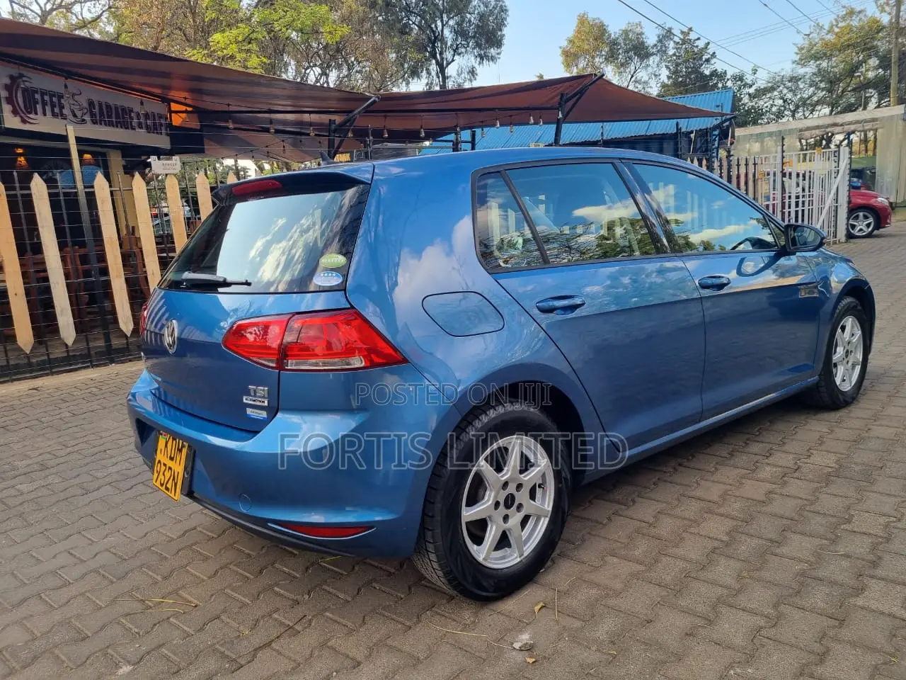 Volkswagen Golf 2016 Blue