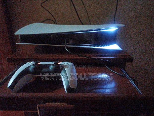 Sony Play Station 5 Digital Edition - main view