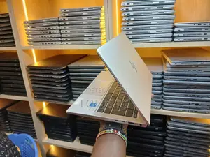 Laptop HP EliteBook 830 G8 8GB Intel Core i5 SSD 256GB