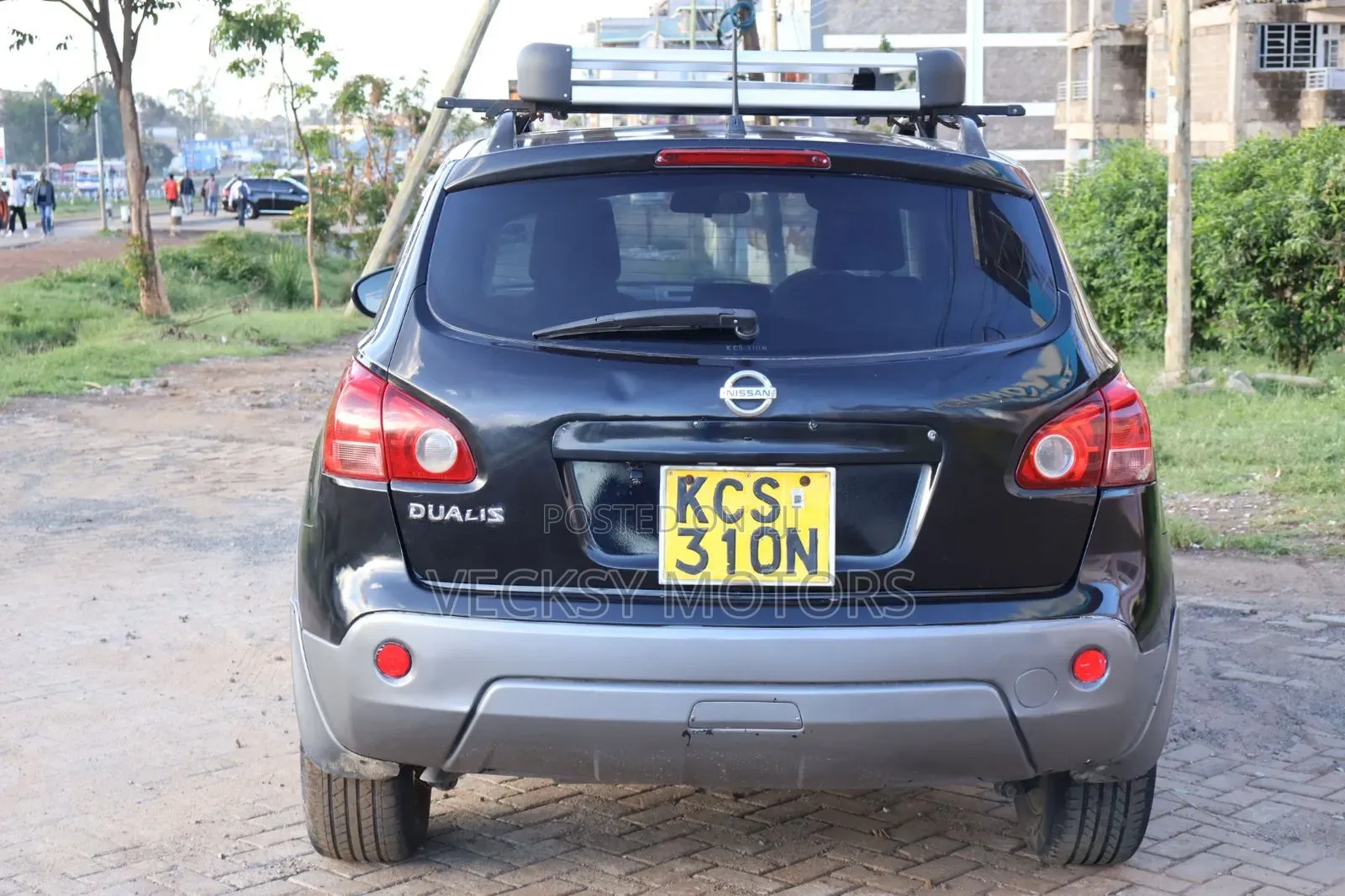 Nissan Dualis 2011 Black