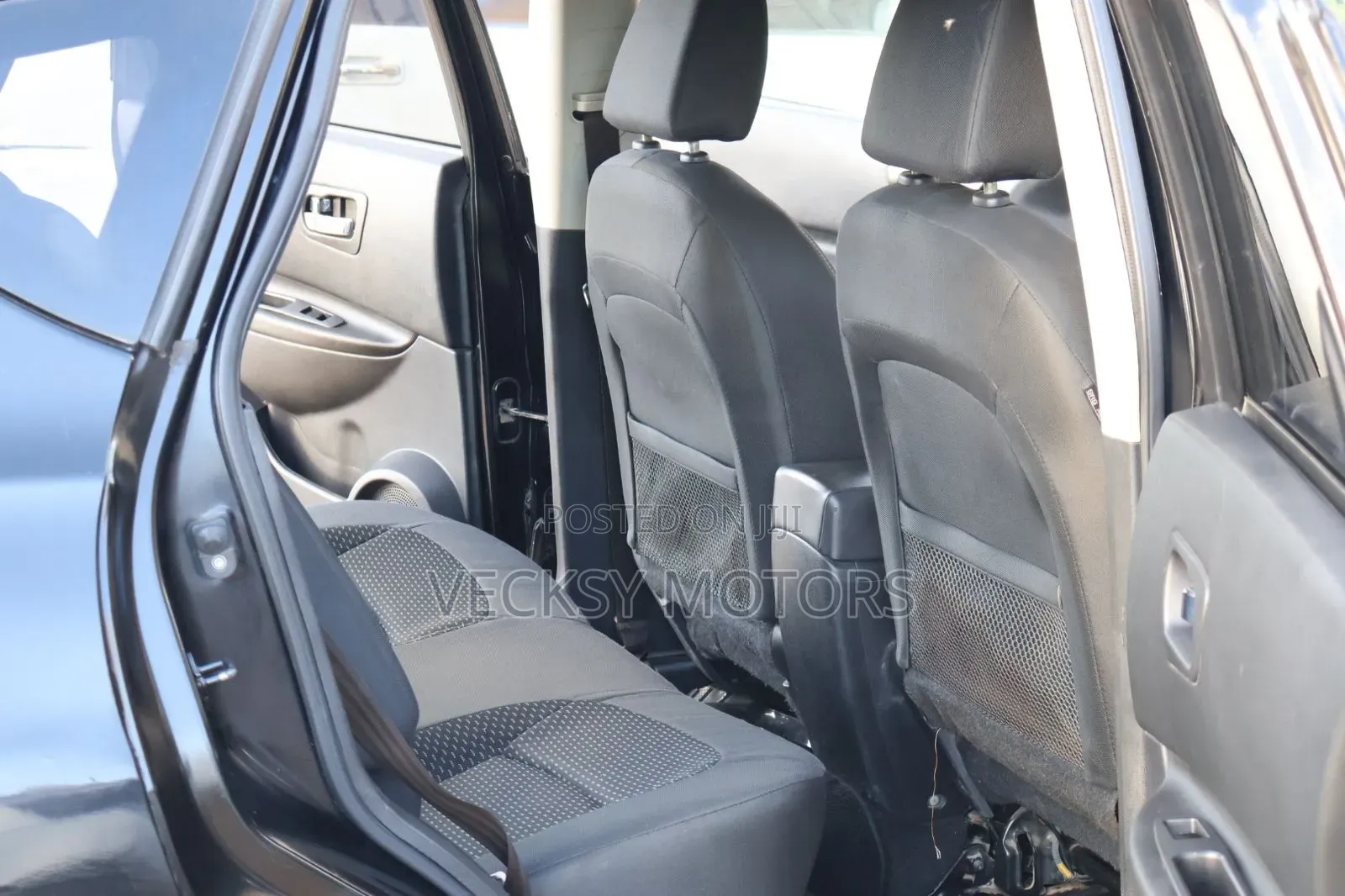 Nissan Dualis 2011 Black