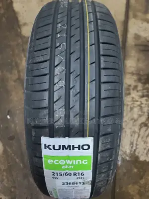 215 /60 R16 Kumho Tyres 95 v Ecowing Es31
