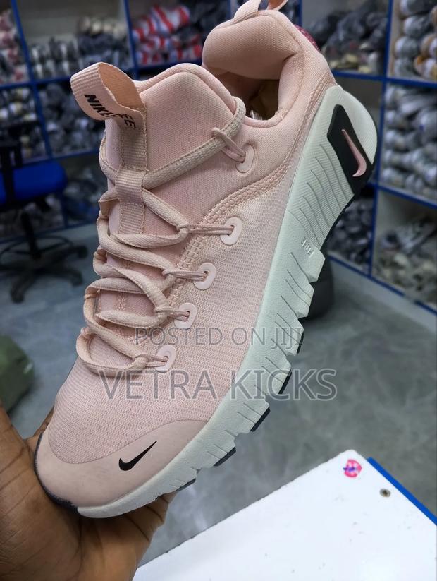 Nike Metcon Beige Women’S Training Sneakers Gym Fitness