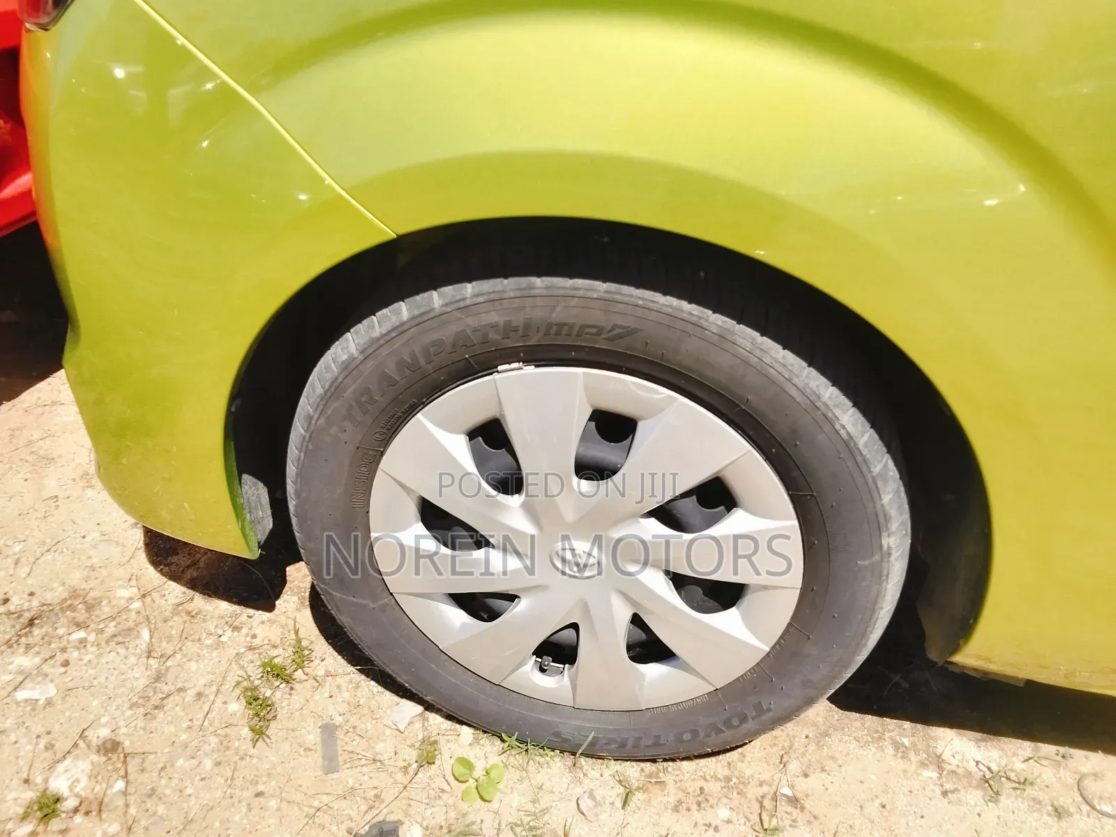 Toyota Spade 2017 Green