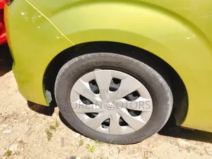 Toyota Spade 2017 Green