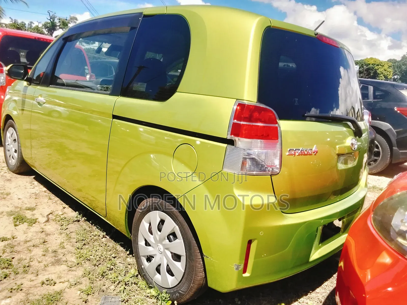 Toyota Spade 2017 Green