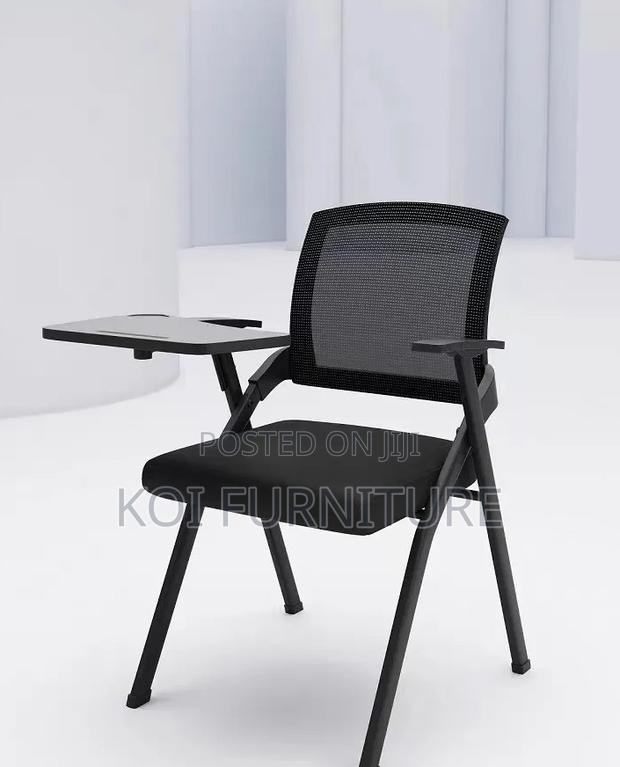 Office Chair : Ergonomic Meeting or Training Chair,