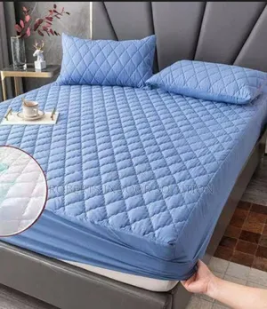 Quilted Fitted Mattress Pad Waterproof Protector