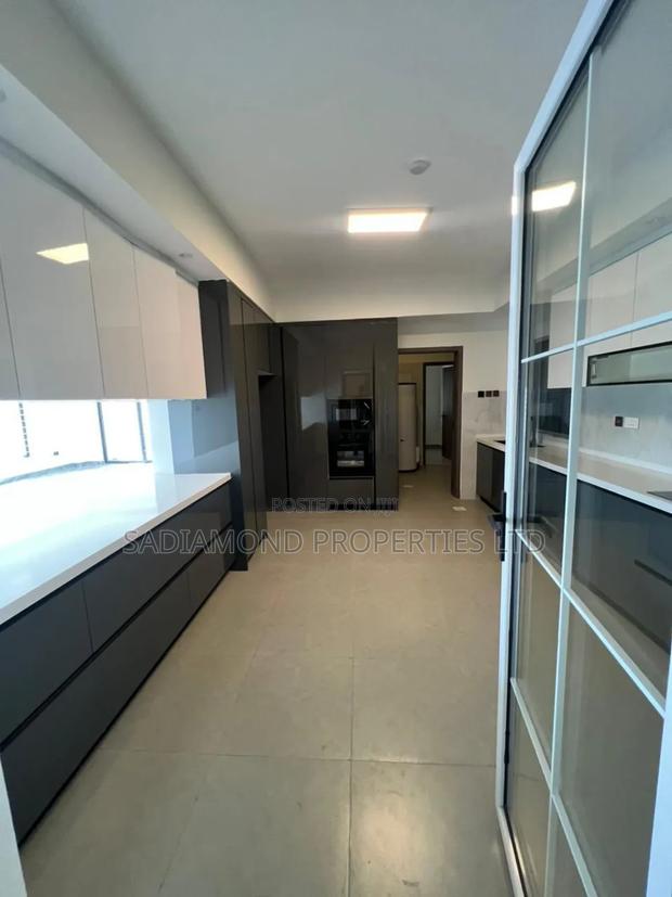 4bdrm Apartment in Parklands/Highridge for rent - thumbnail 2