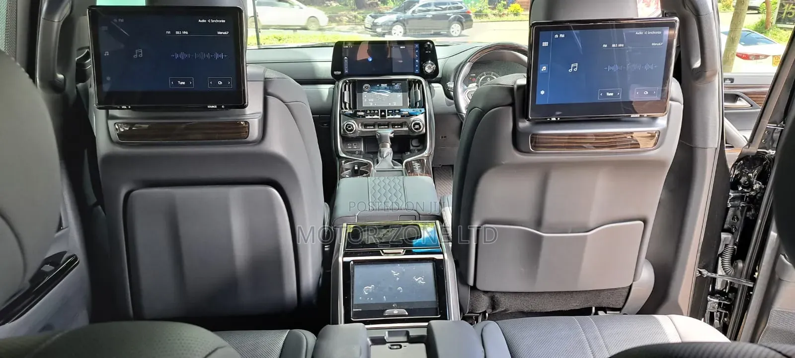 Lexus LX LX 600 2023 Black