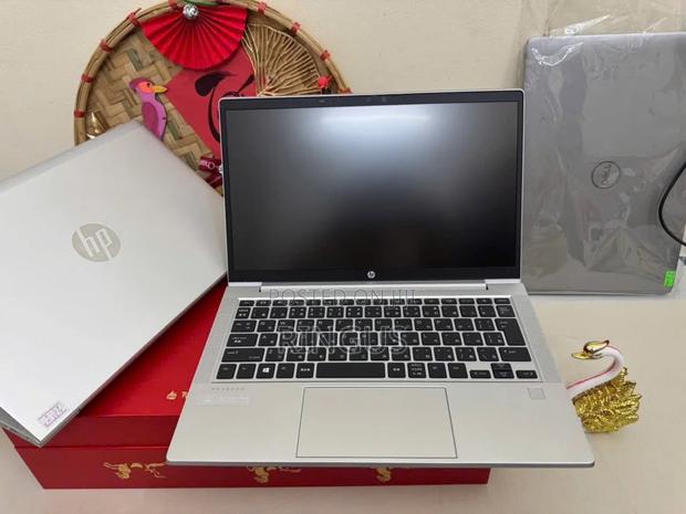 New Laptop HP 630 8GB AMD Ryzen 5 SSD 256GB