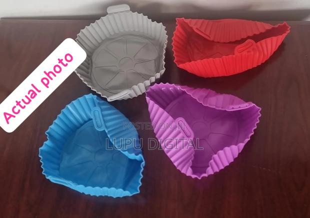 Food Grade Silicone 16-22cm Air Fryer Liner Baking Tin