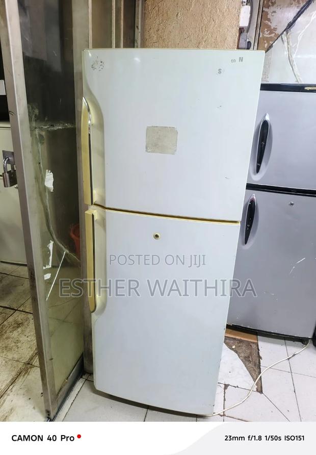 Sumsung Pure White Double Doors Fridge 300litres