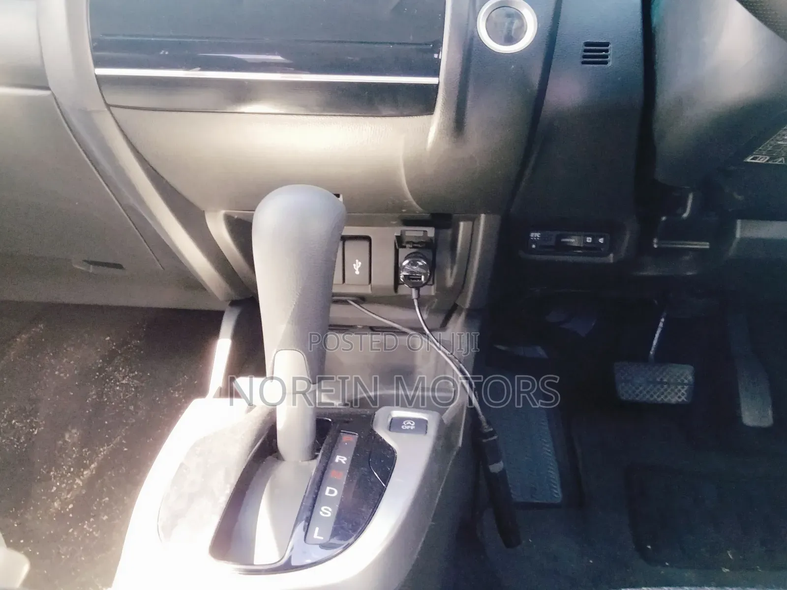 Honda Fit 2016 Red