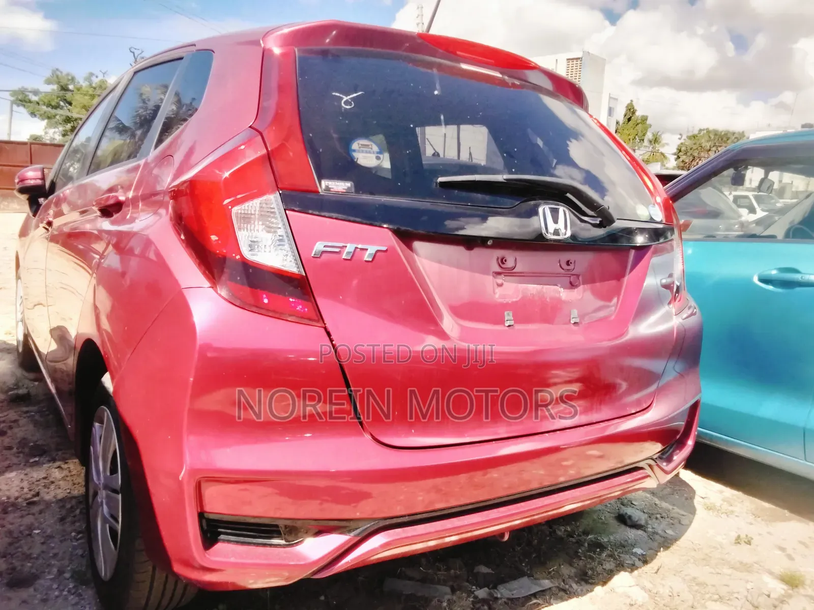 Honda Fit 2016 Red