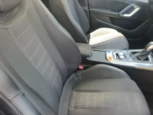 Peugeot 308 2018 Blue