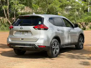 Nissan X-Trail 2.0 Petrol AWD 2019 Silver