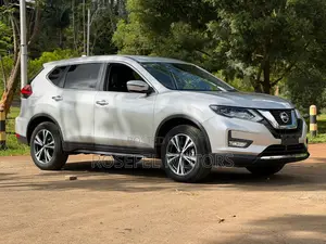 Nissan X-Trail 2.0 Petrol AWD 2019 Silver