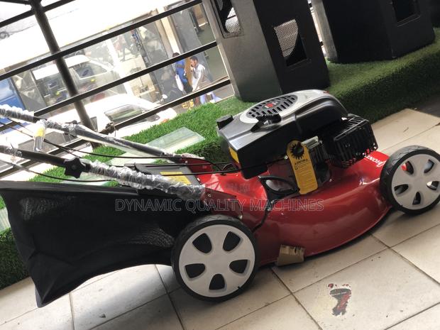 21”Blade 10hp 196cc Honda Self Propelled Lawnmower - thumbnail 2