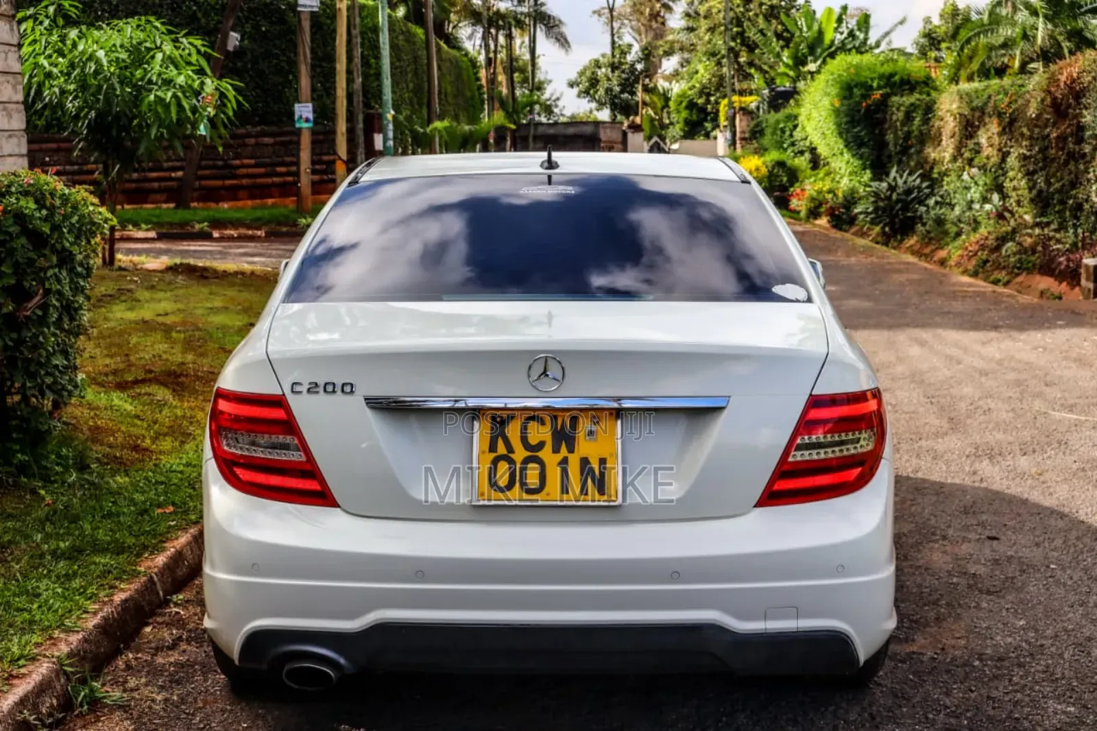 Mercedes-Benz C200 2012 White