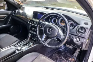 Mercedes-Benz C200 2012 White