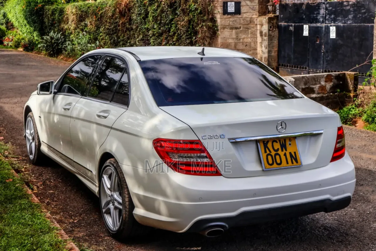 Mercedes-Benz C200 2012 White