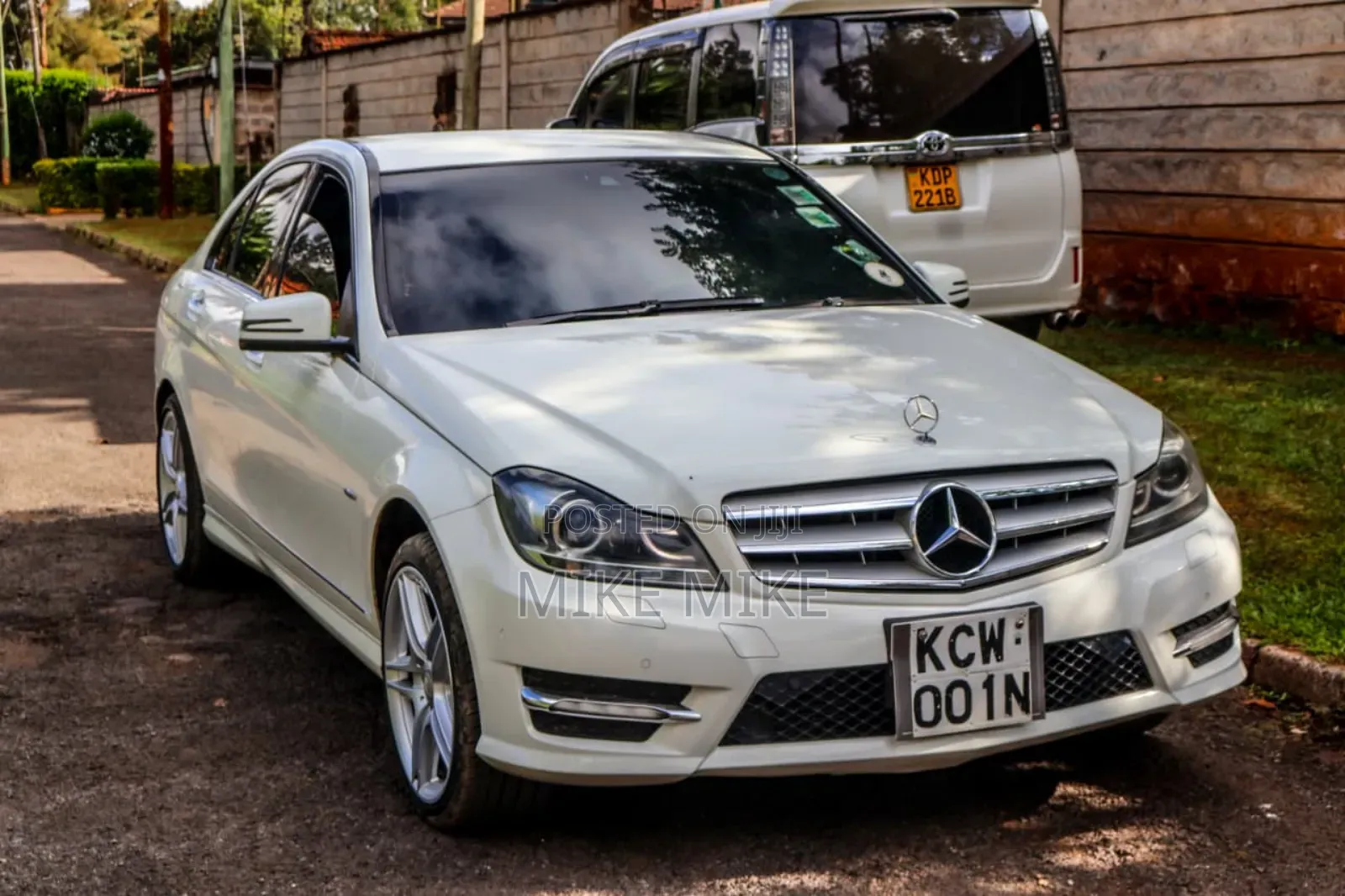 Mercedes-Benz C200 2012 White