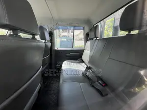 Toyota Land Cruiser 2019 Silver