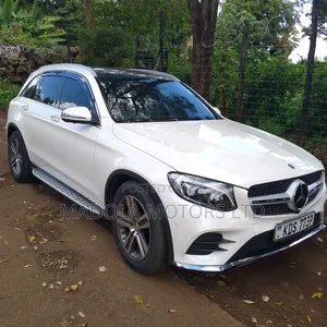 Mercedes-Benz GLC-Class 2017 White