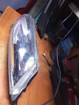 Nissan Juke Headlights