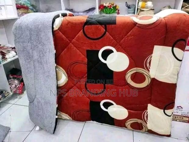 Single Warm Woolen Duvets (1pc) Size 4*6/5*6 S.K - thumbnail 8