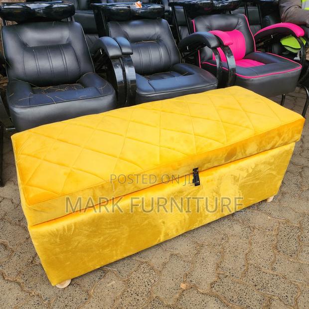 Storage Box/Ottoman