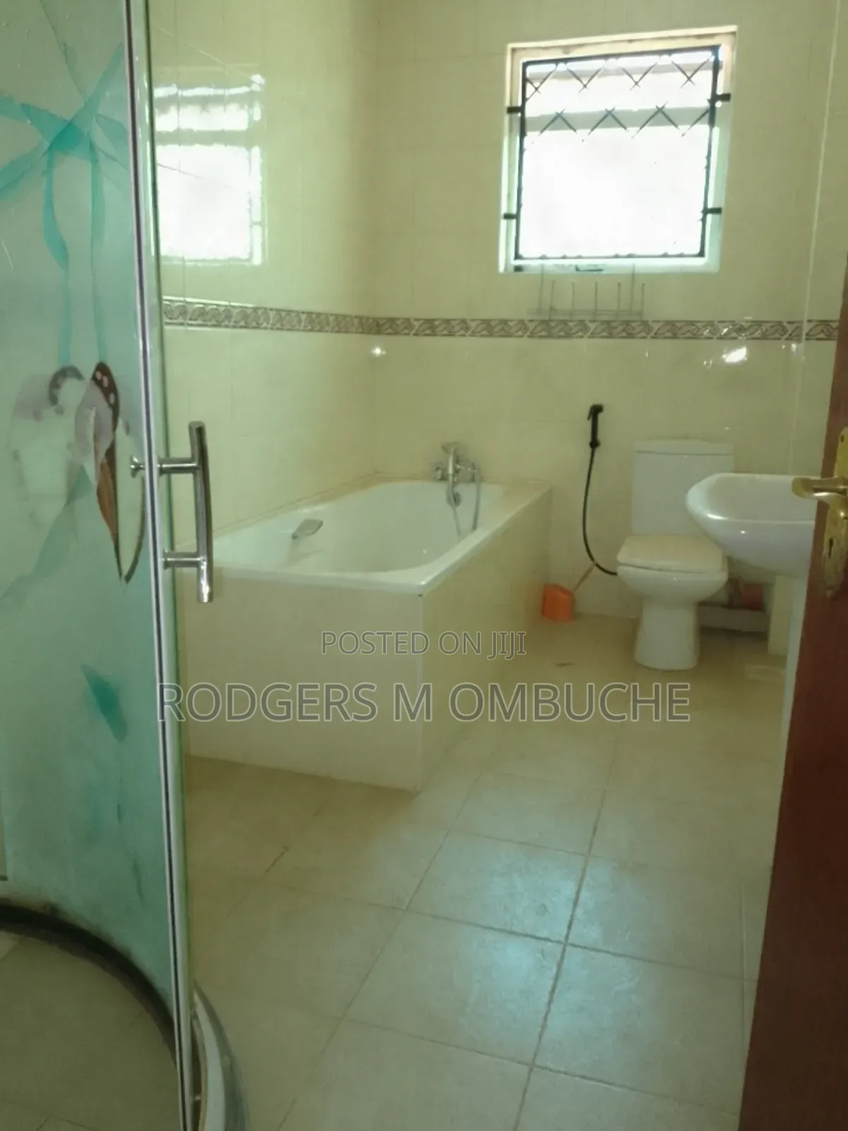 3bdrm Apartment in State House Area for rent