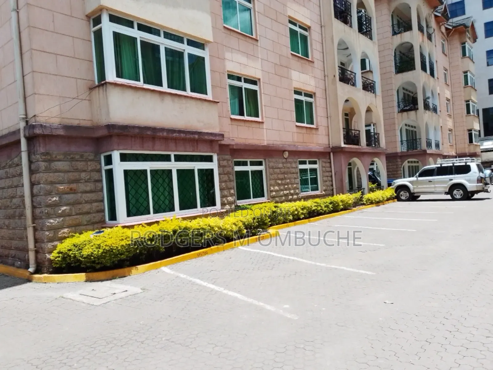 3bdrm Apartment in State House Area for rent