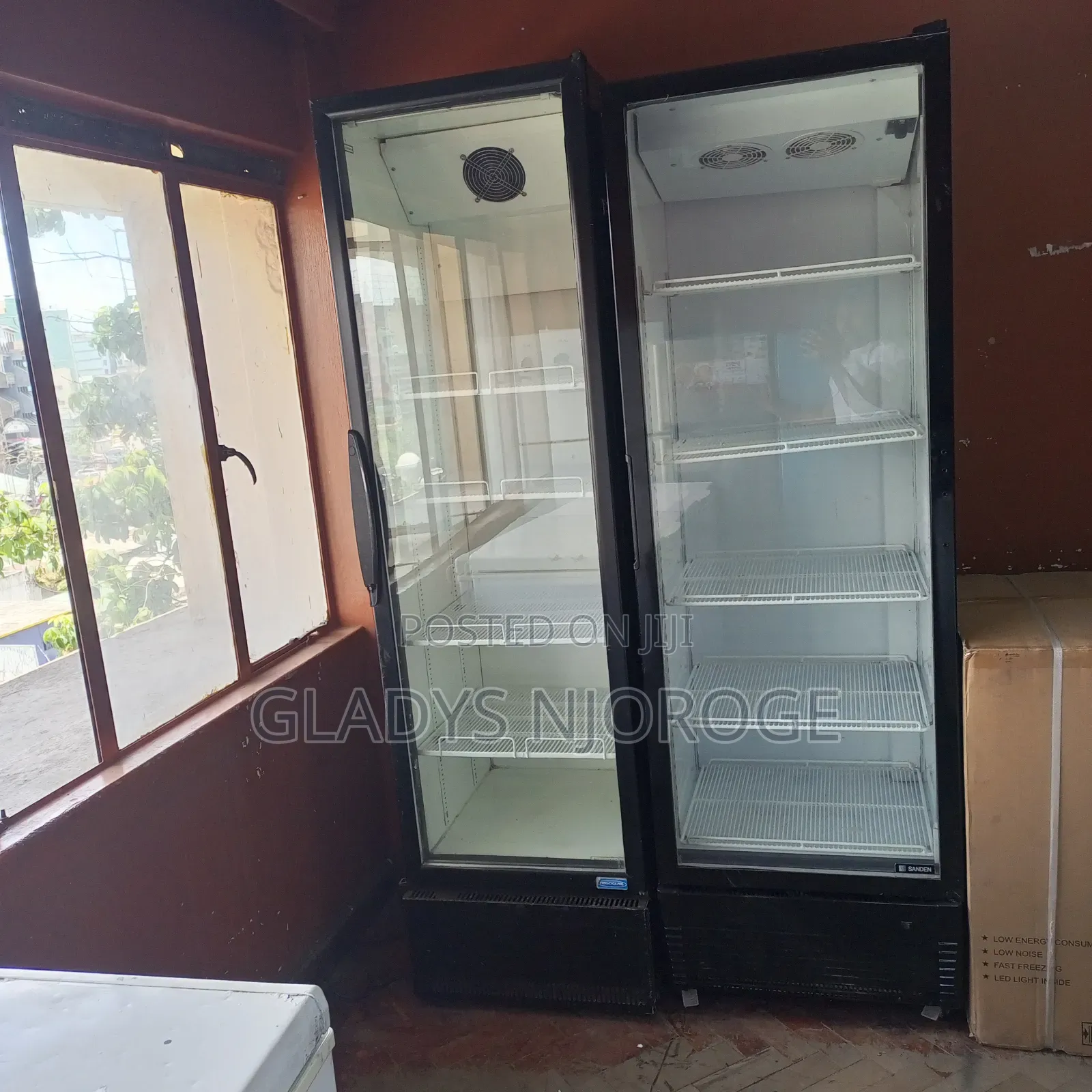 Six Tray Fridge, Display Chiller,
