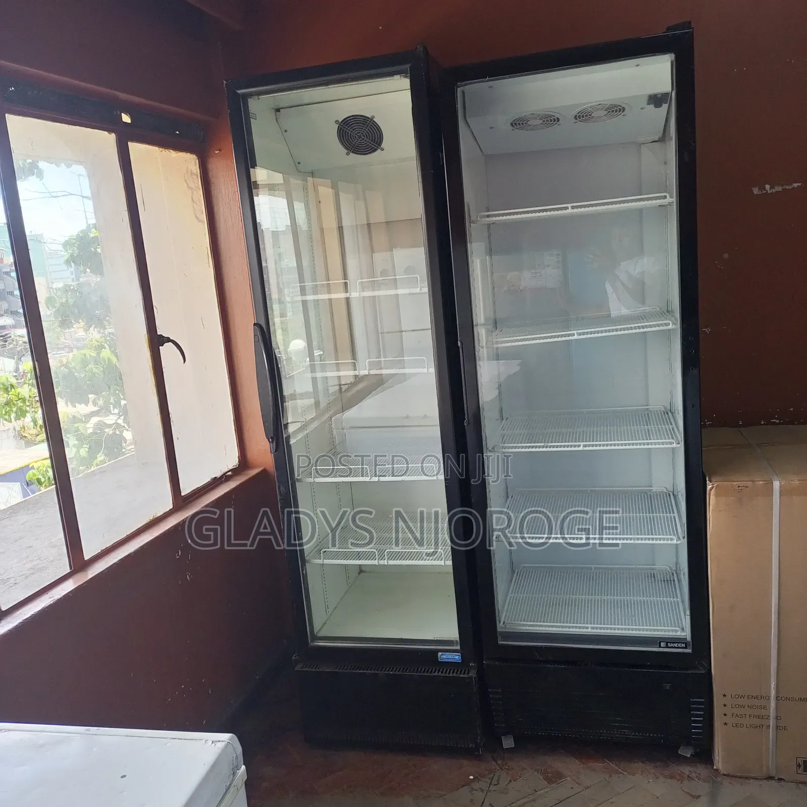 Six Tray Fridge, Display Chiller,