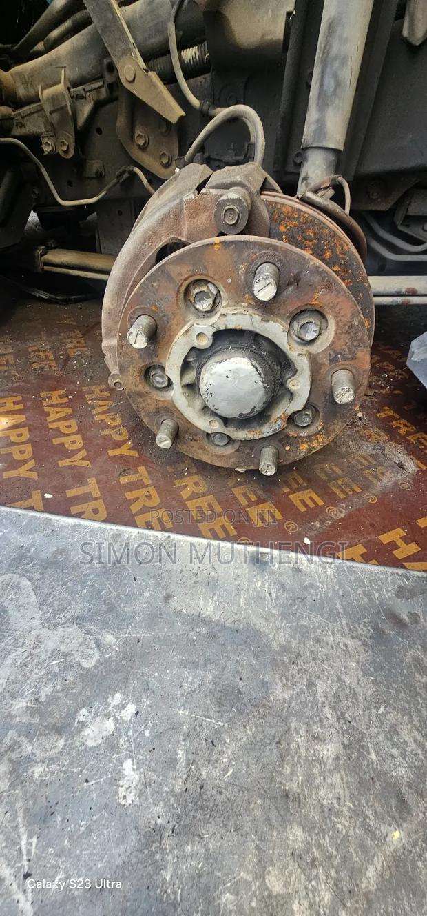 Toyota Dyna Complete Suspension With Leaf Spring Available - thumbnail 3